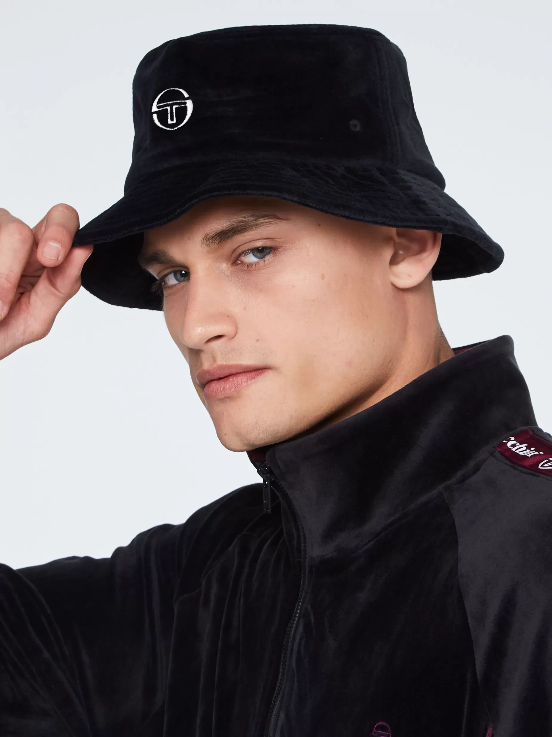 Sergio Tacchini Velour Bucket Hat-